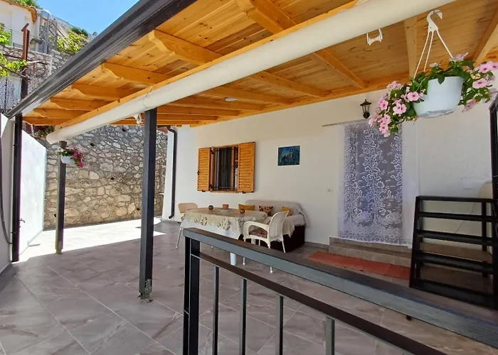 Fotis Apartment